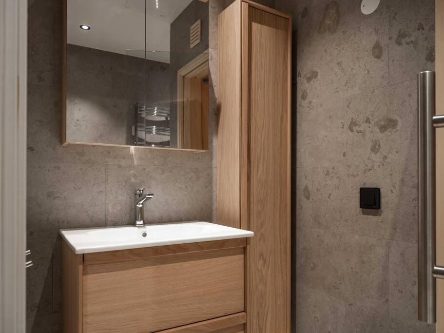 Chic Are Apt For 6 Ski-In-Ski-Out With Sauna Экстерьер фото